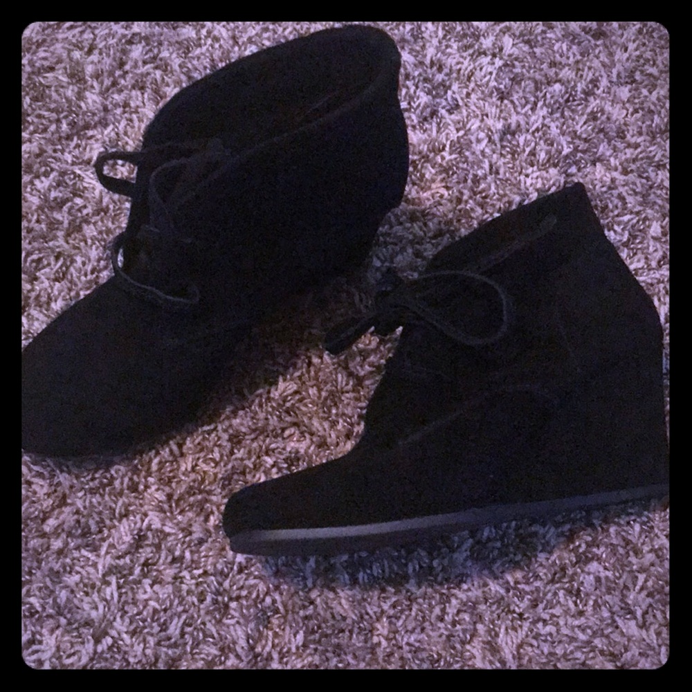 🔥 🔥 BN Gianni Bini Wedged shoes